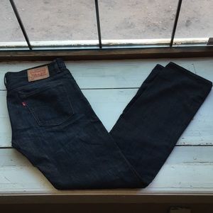 Levi’s 513 jeans